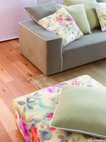 images-04_panda-sofa.jpg thumb image